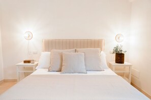 3 bedrooms, iron/ironing board, WiFi