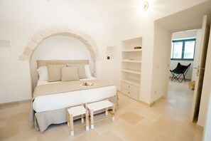 3 bedrooms, iron/ironing board, WiFi