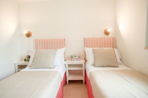 3 chambres, fer et planche à repasser, Wi-Fi
