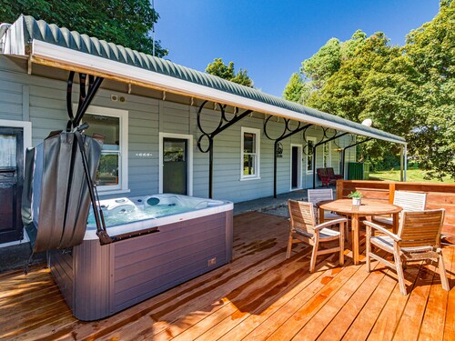 The Station - Ohakune Holiday Home