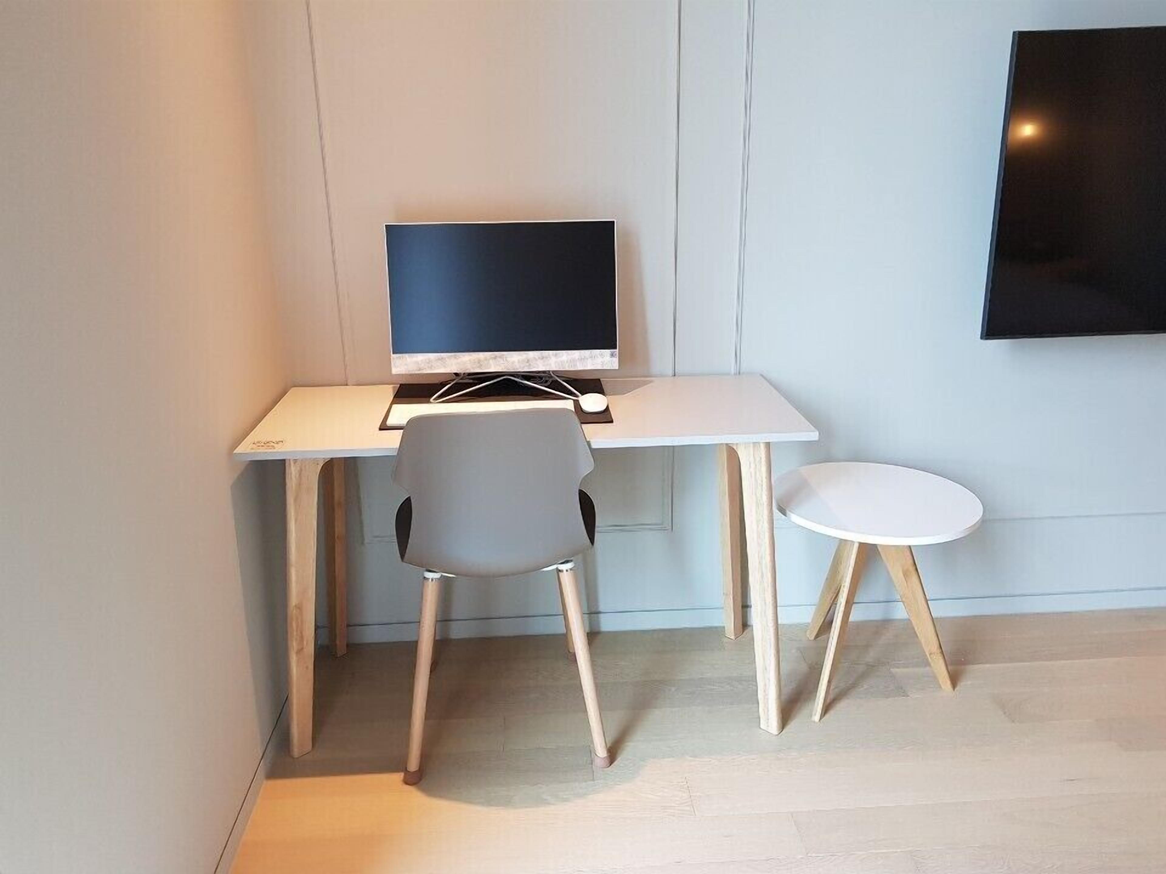 Superior-Studio | Fernseher