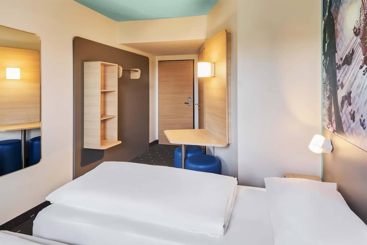 Double or Twin Room | 1 bedroom, desk, soundproofing, free WiFi