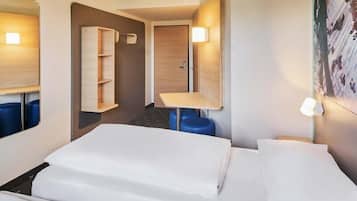 Habitación con 1 cama matrimonial o 2 individuales | Escritorio, insonorización, wifi gratis y ropa de cama