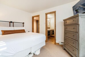 4 Schlafzimmer, Bügeleisen/Bügelbrett, Reisekinderbett, kostenloses WLAN