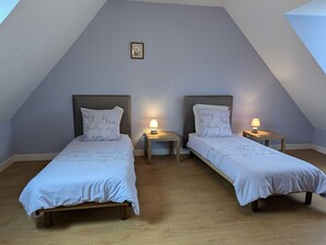 2 chambres, Wi-Fi gratuit, draps fournis