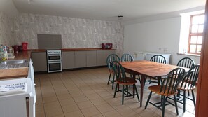 House | Private kitchen | Fridge, microwave, oven, stovetop
