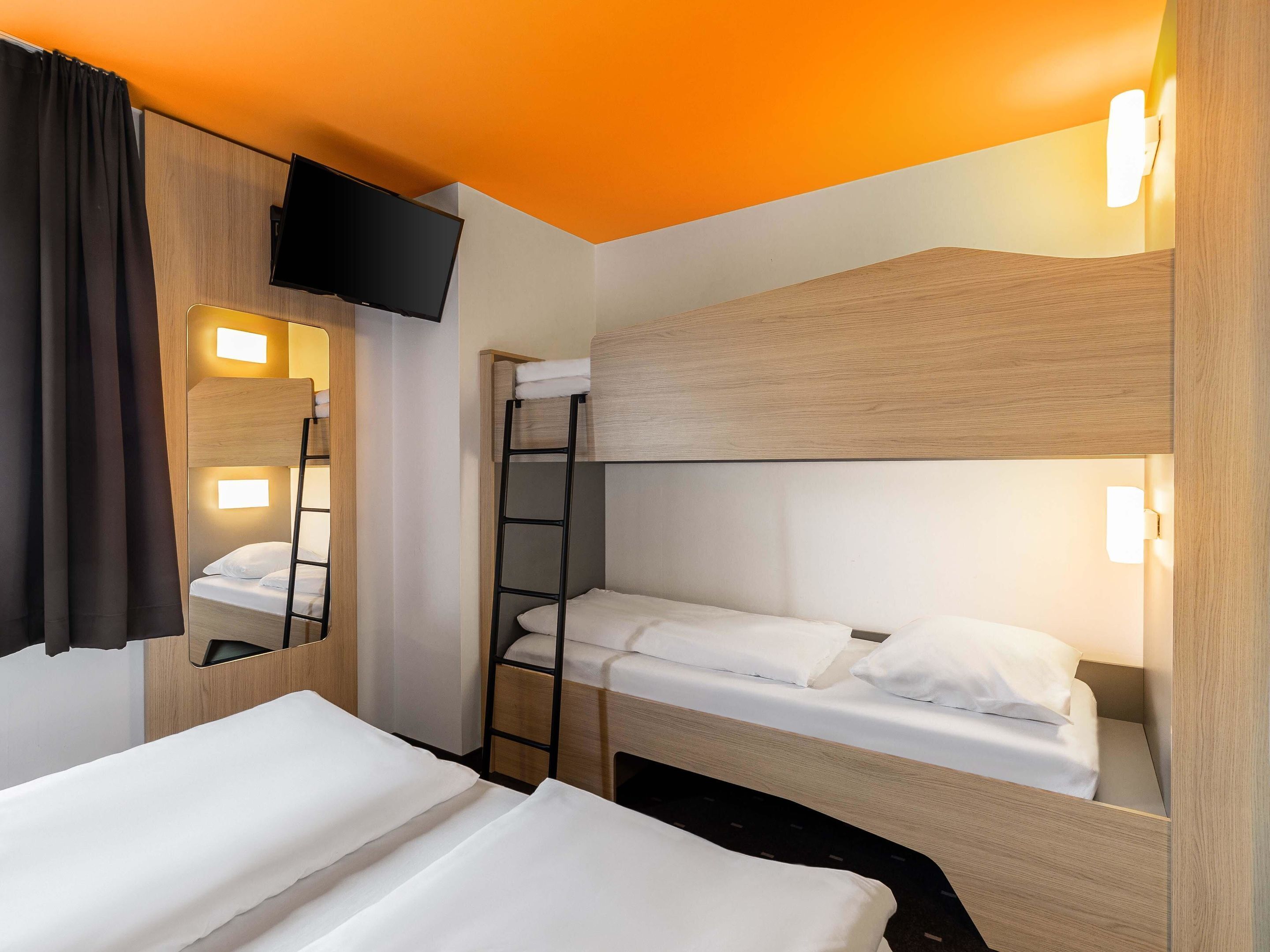Quadruple Room | Soundproofing, WiFi (free), bed sheets