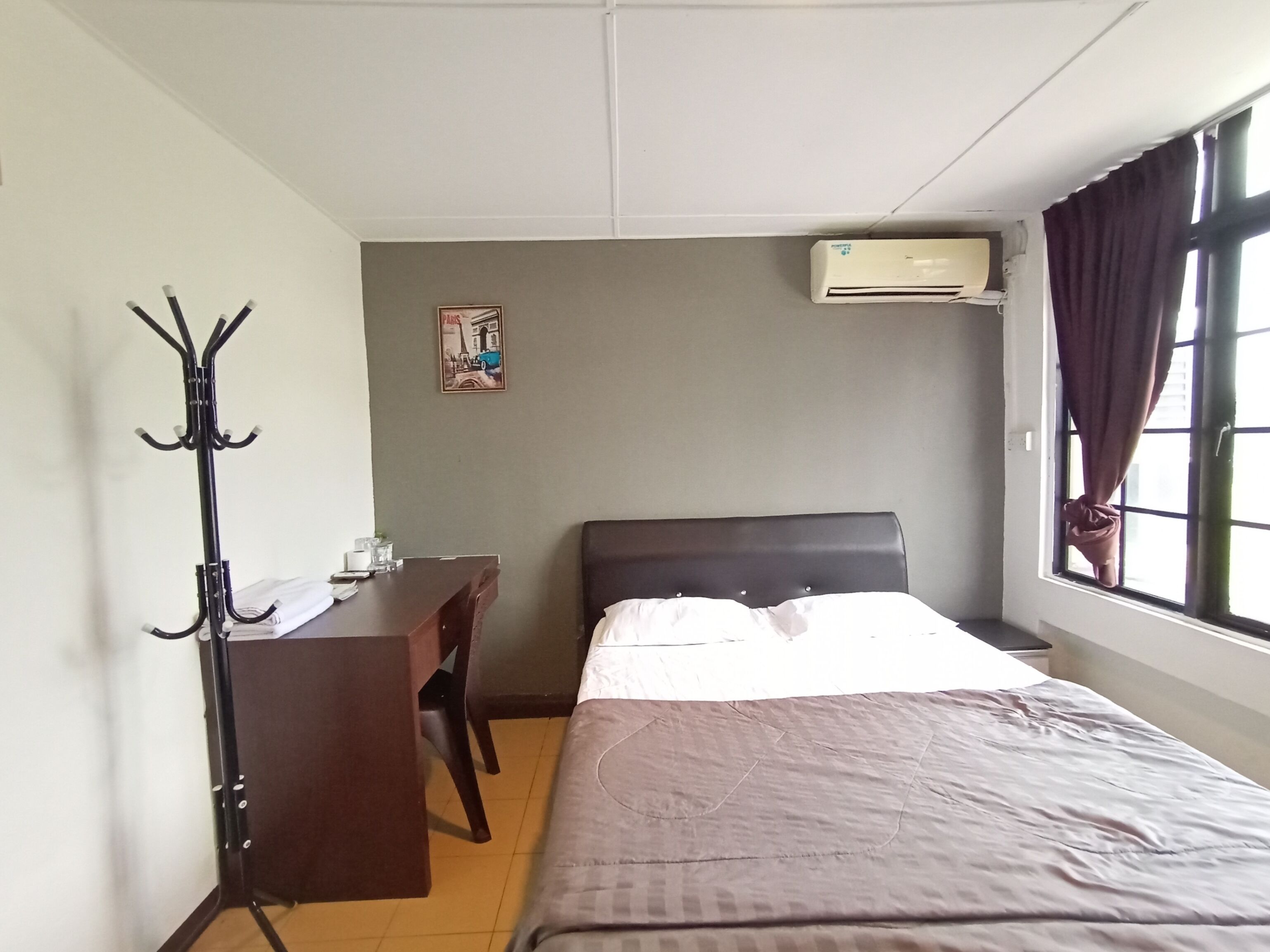 deluxe double room | free wifi, bed sheets