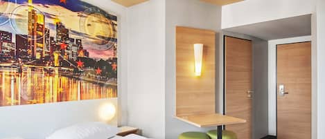 Literie hypoallergénique, bureau, chambres insonorisées, Wi-Fi gratuit