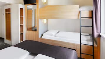 Family Room | Bathroom | Shower, hair dryer