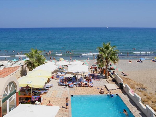 Apartment, 1 Bedroom, Smoking, Balcony | Beach