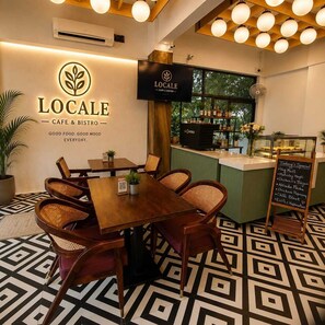 Room, 5 Bedrooms, Accessible, Smoking | Dining - Room-la Riviera Suites Premium Stay in (Hyderabad)