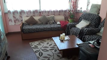 Shared Dormitory, 1 Bedroom, Terrace | Living area