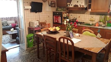 Asrama Umum, 1 kamar tidur, teras | Ruang keluarga