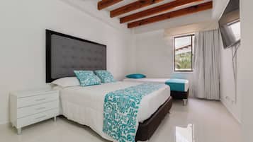 Apartment, 2 Bedrooms, Smoking, Ocean View | 2 bilik tidur, seterika/papan seterika