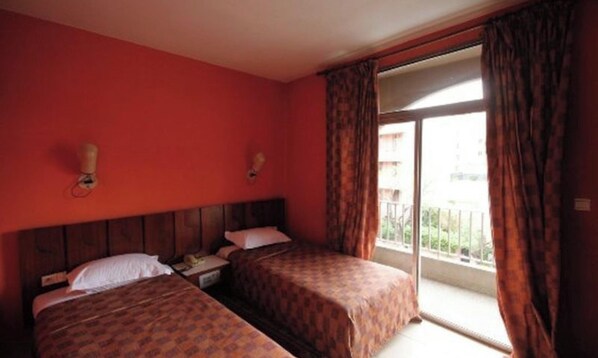 Quarto, 1 quarto, sacada, vista para o jardim | 1 quarto