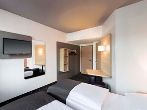 Twin Room | Desk, soundproofing, free WiFi, bed sheets - B&B Hotel Düsseldorf-Mitte (Düsseldorf)