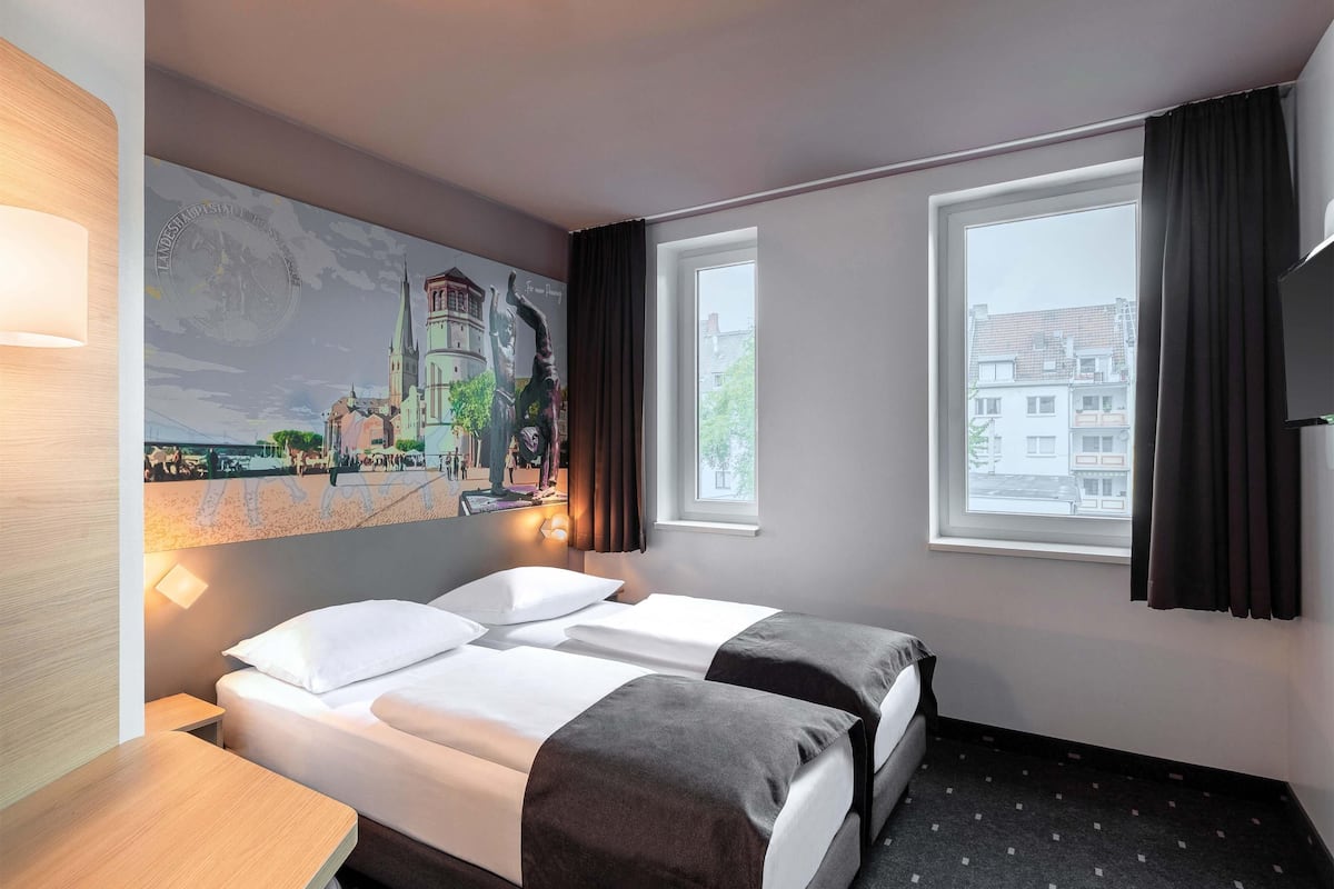 Zweibettzimmer | 1 Schlafzimmer, Schreibtisch, schallisolierte Zimmer, kostenloses WLAN
