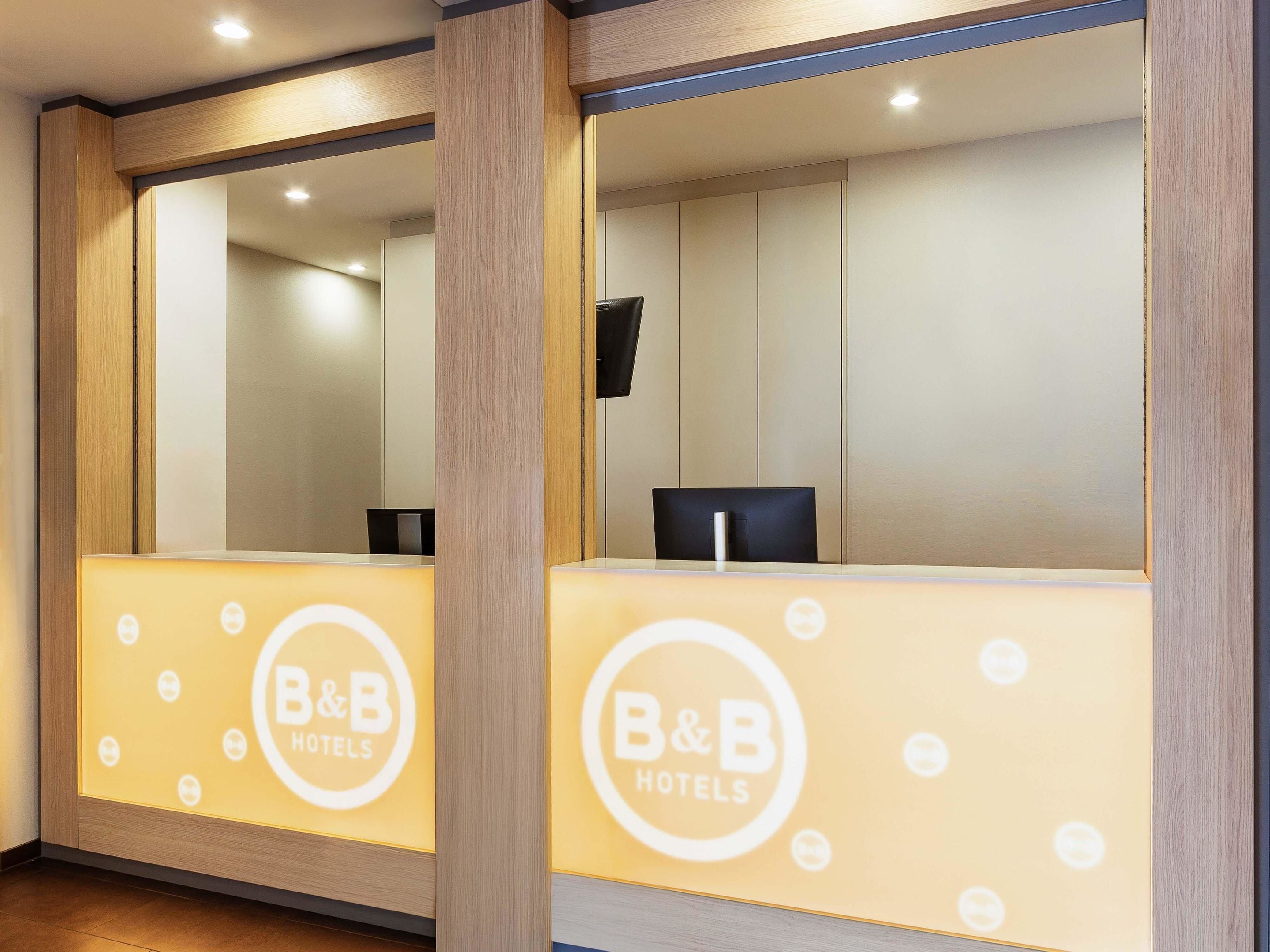 Foto - B&B HOTEL Düsseldorf-Mitte