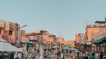 Room, 1 Bedroom, Balcony, City View | Miscellaneous