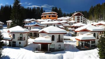 Chalet, 2 Bedrooms, Balcony, Mountain View | Exterior