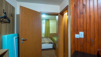 Chalet, 2 Bedrooms, Balcony, Mountain View | 3 bedrooms, bed sheets