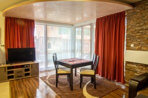 Chalet, 2 Bedrooms, Balcony, Mountain View | Living room | TV - 2 Bedroom, 2 Showeroom Villa Suitable for a Family Skication and Remote Working (Smolyan)