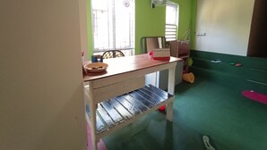 Unclassified image, 5 of 23, button - SPOT ON 90119 Bed's Guesthouse (Kuching)