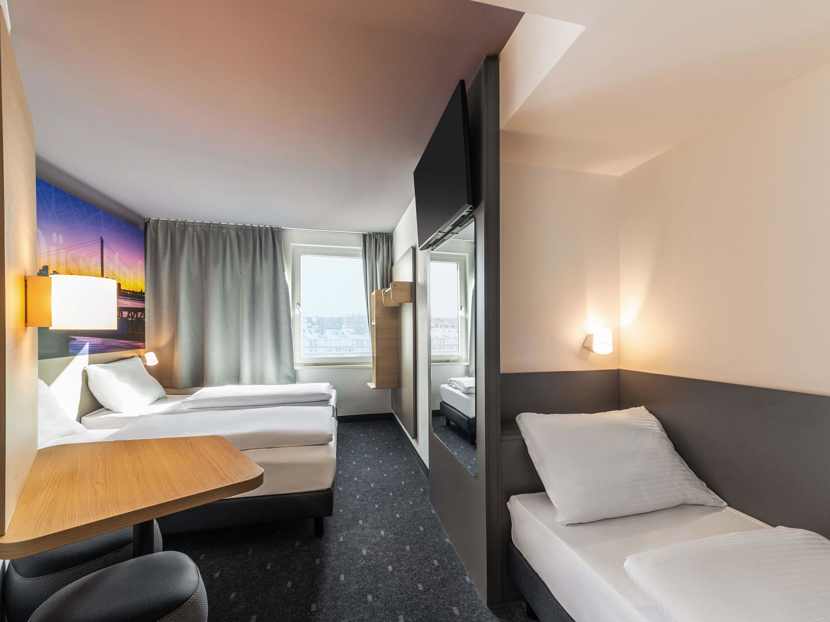 Triple Room | Free WiFi, bed sheets