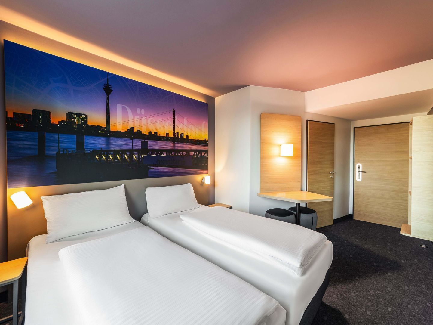 Twin Room | Free WiFi, bed sheets