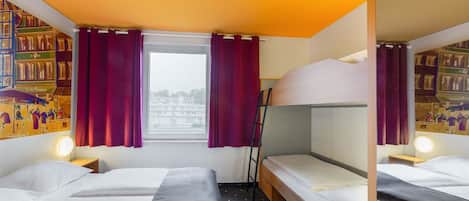 Quadruple Room | Free WiFi, bed sheets