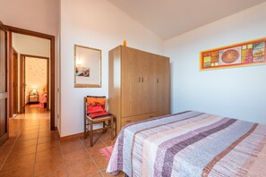 3 habitaciones, tabla de planchar con plancha y wifi gratis 