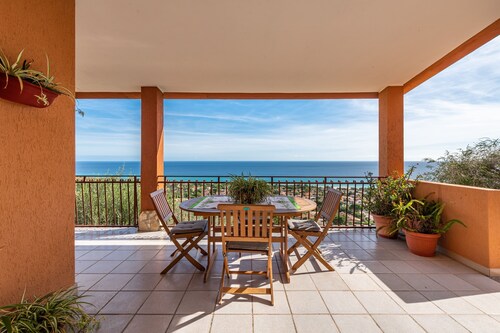 Fantastic panorama – "Villa Onofrio" with sea view, terrace, balcony and Wi-Fi