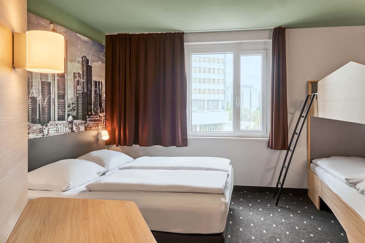 Family Quadruple Room