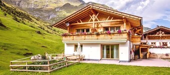 Apartment "Sonnenuntergang" with Panoramic Mountain View, Balconies & Sauna