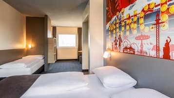 Schreibtisch, schallisolierte Zimmer, kostenloses WLAN, Bettwäsche