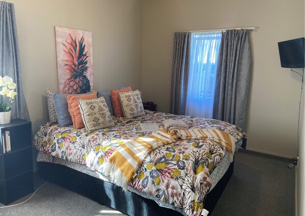 1 bedroom, iron/ironing board, free WiFi, bed sheets