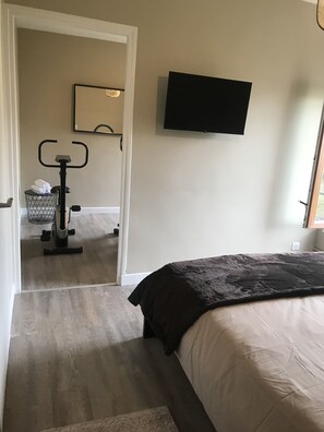 1 bedroom, in-room safe, iron/ironing board, WiFi
