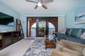 Smart TV - Bay Time - Waterfront - Walk to beach and restaurants - Dock your boat (Englewood)