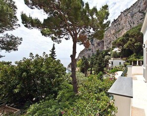 Front of property - Villa Marina Little Beach (Capri)