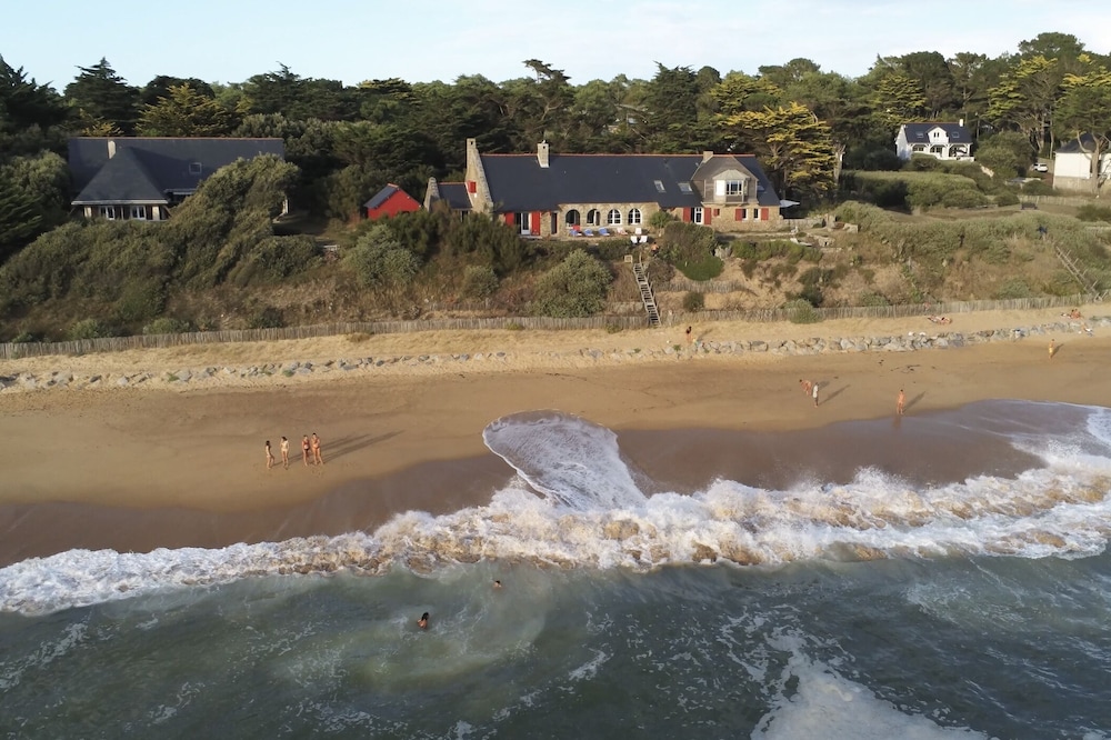 LA GRANDE CHARTREUSE PORNICHET LA BAULE DIRECT ACCESS TO THE BEACH