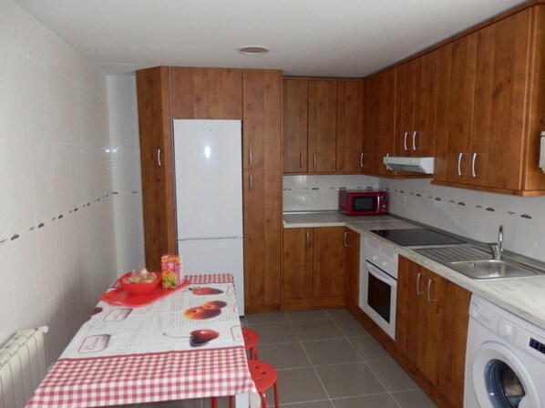 Fridge, microwave, stovetop, toaster