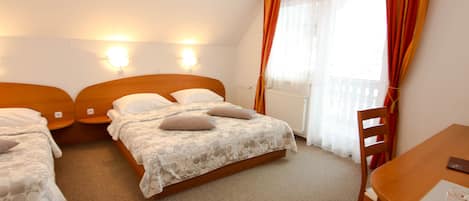 6 habitaciones, caja de seguridad en la habitación, escritorio y wifi