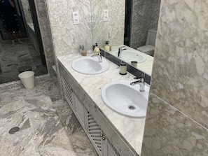 Bathroom - Inactive - Las Palmeras 12 (Cartagena)