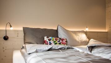 In-room safe, desk, free WiFi, bed sheets