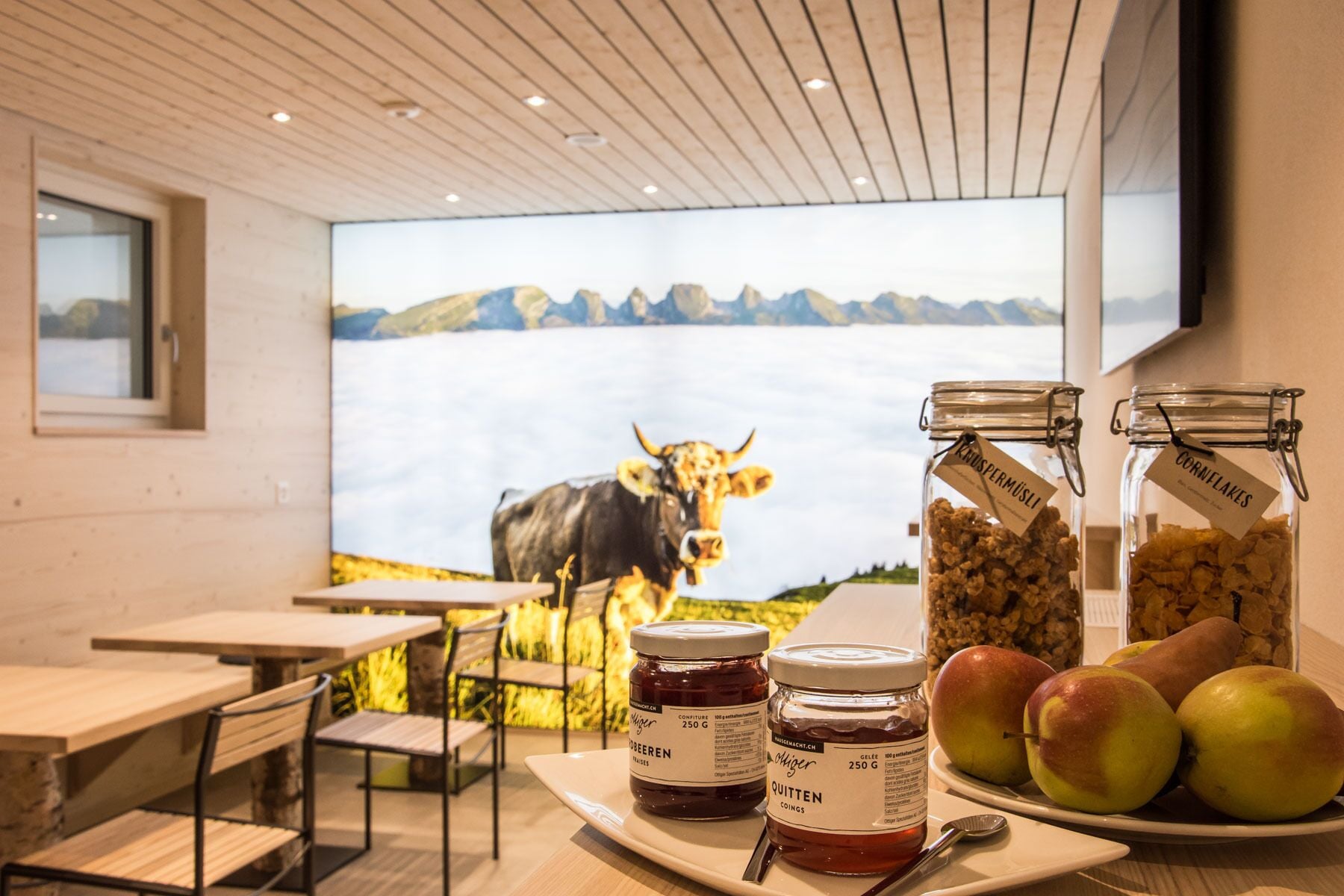 Free daily buffet breakfast