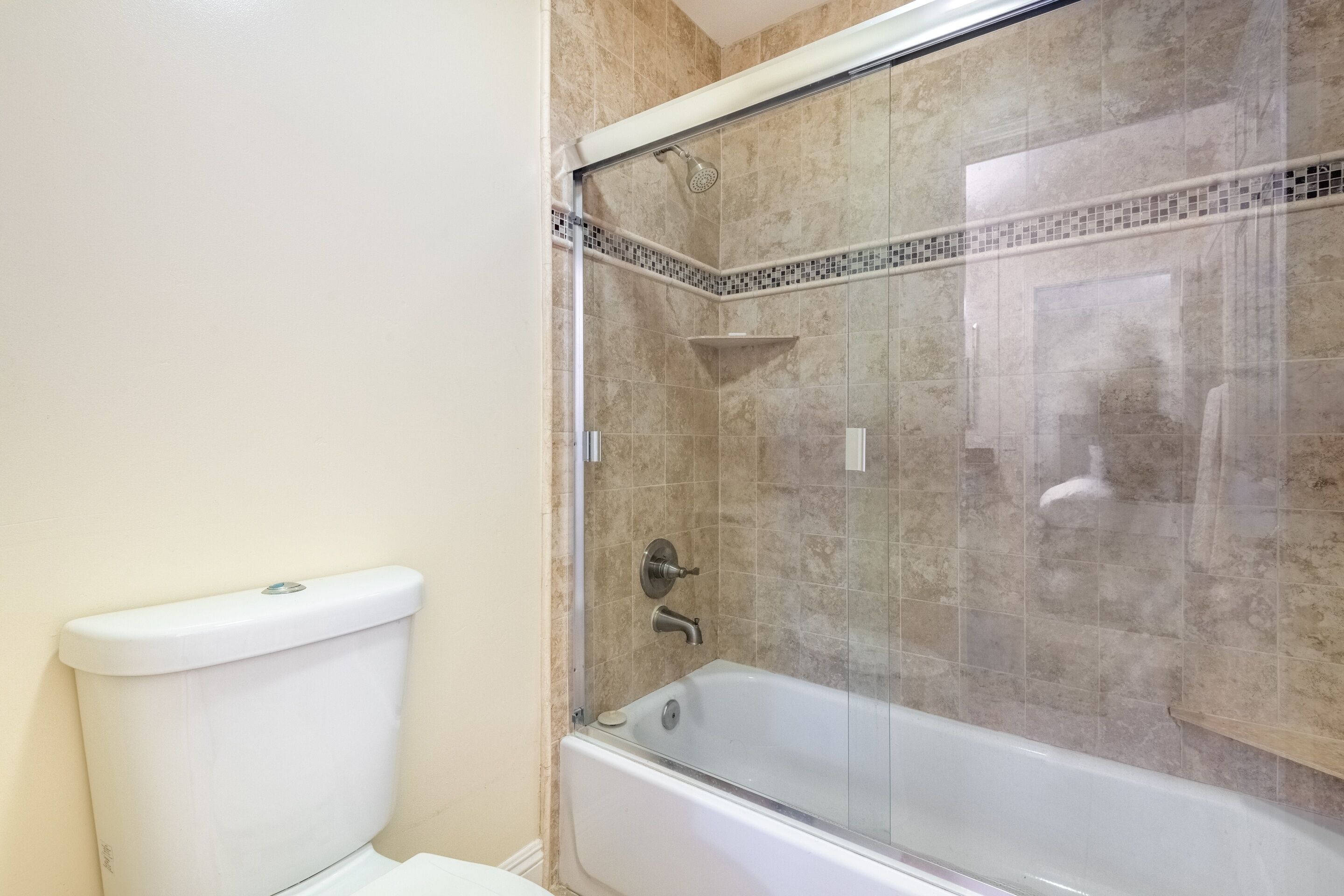 Luxurious Home Only 1 Mile From Del Mar Beach 4 Bedroom Home by Redawning