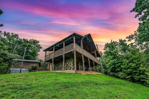 Cabin, 2 Bedrooms | Exterior - A-bluff & Beyond 2 Bedroom Cabin by RedAwning (Sevierville)