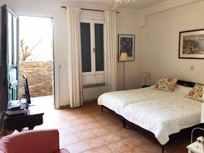 3 habitaciones, tabla de planchar con plancha y wifi gratis