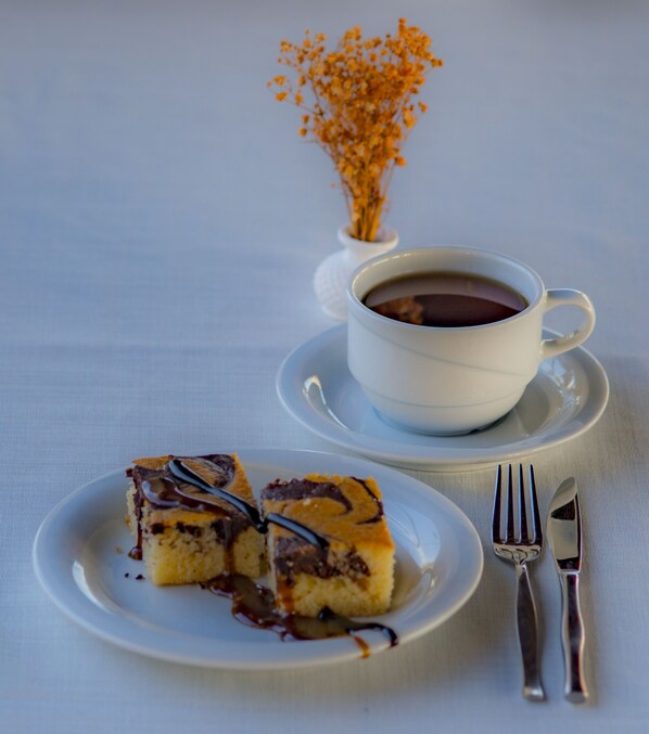 Food and drink - Gülce Art Hotel (Ayvacik)